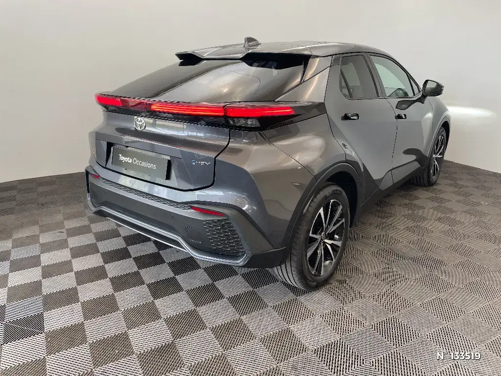 TOYOTA C-HR II - Miniature 2
