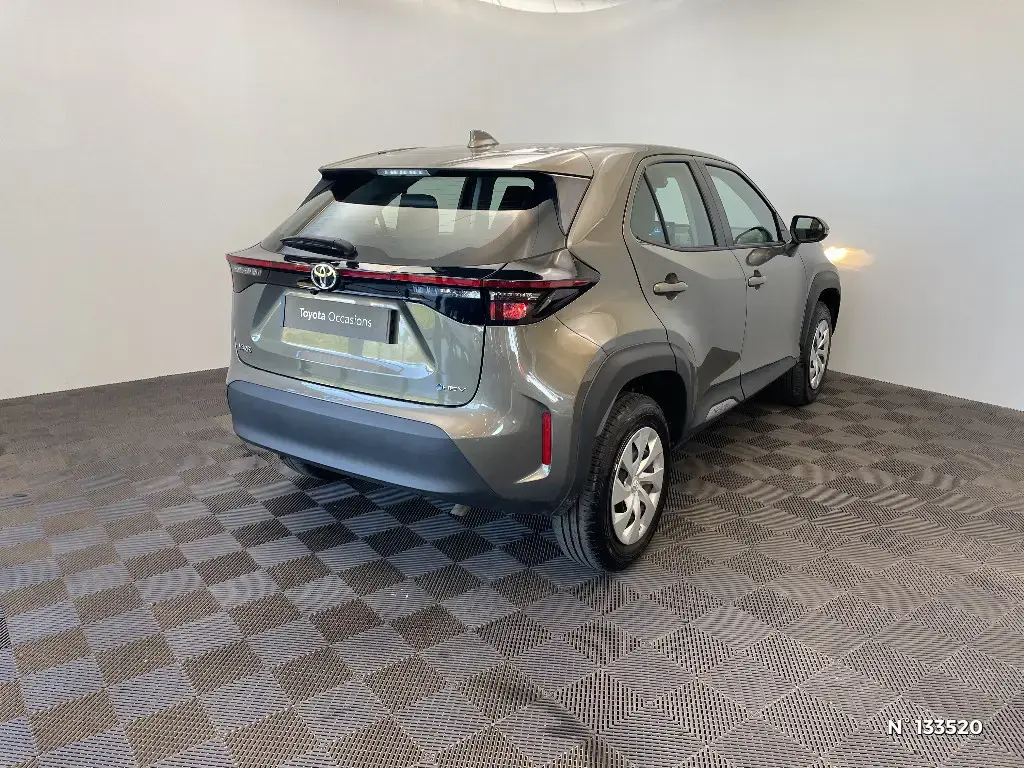 TOYOTA YARIS CROSS I - Miniature 2