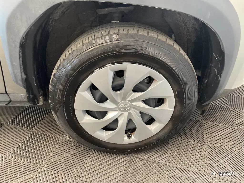 TOYOTA YARIS CROSS I - Miniature 5