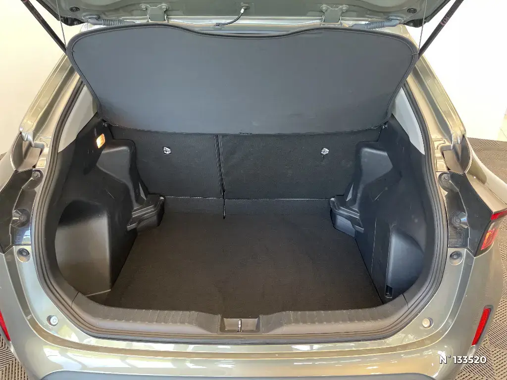 TOYOTA YARIS CROSS I - Miniature 10