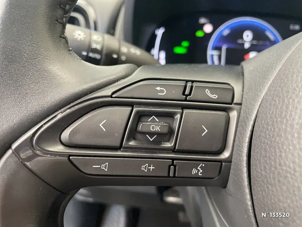 TOYOTA YARIS CROSS I - Miniature 18