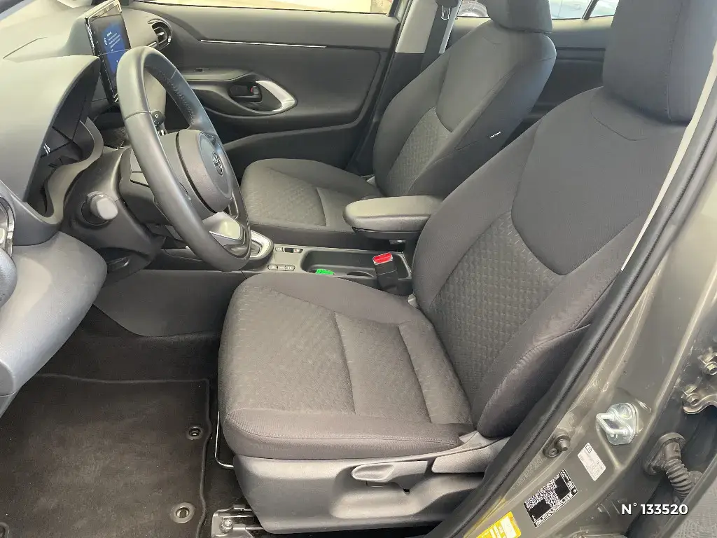TOYOTA YARIS CROSS I - Miniature 22