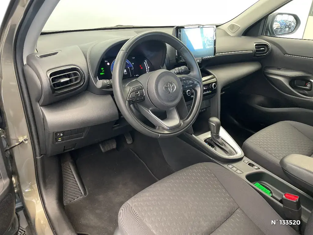 TOYOTA YARIS CROSS I - Miniature 23