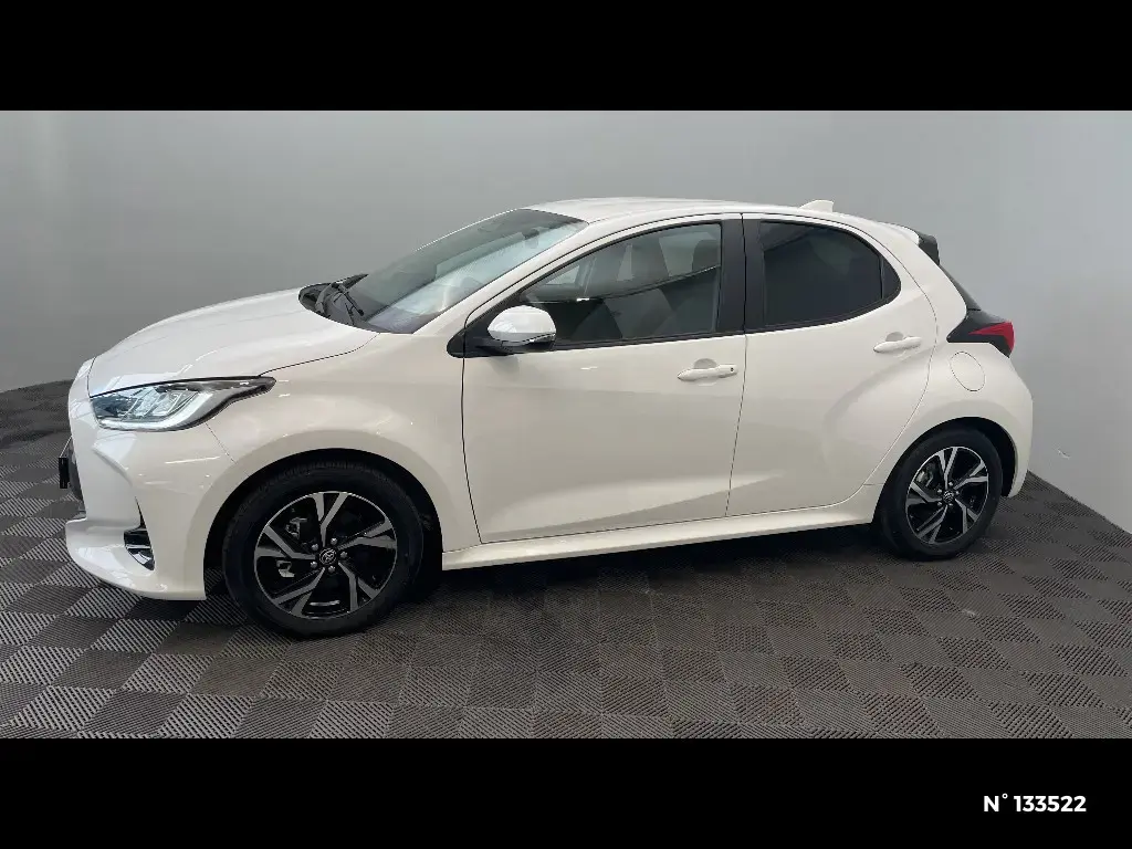 TOYOTA YARIS IV - Miniature 4