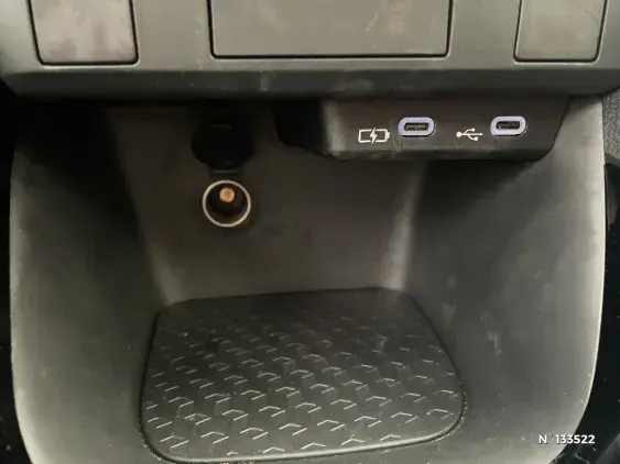 TOYOTA YARIS IV - voiture d'occasion - Photo 37