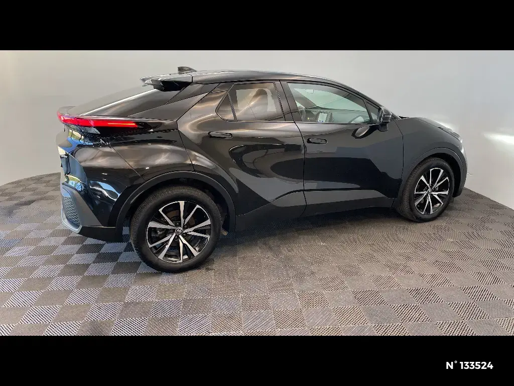 TOYOTA C-HR II - Miniature 3