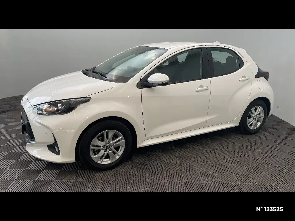 TOYOTA YARIS IV - Miniature 4