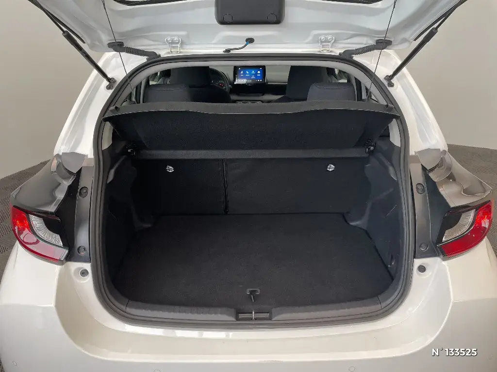 TOYOTA YARIS IV - Miniature 10