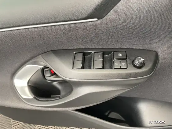 TOYOTA YARIS IV - voiture d'occasion - Photo 31