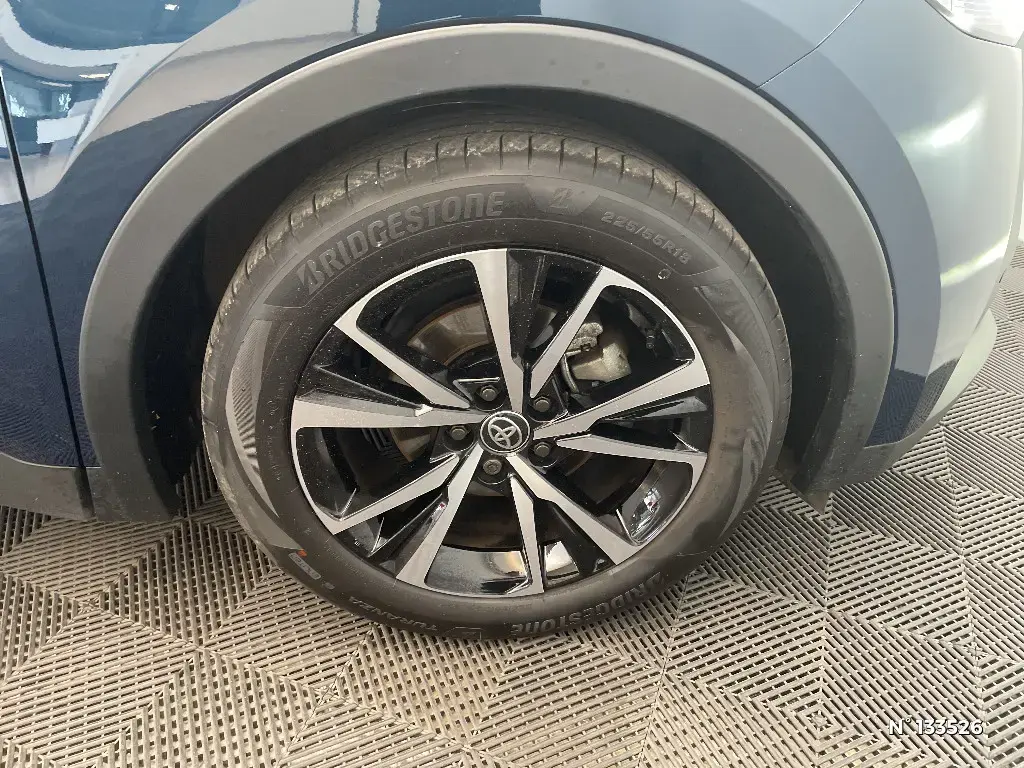 TOYOTA C-HR II - Miniature 5
