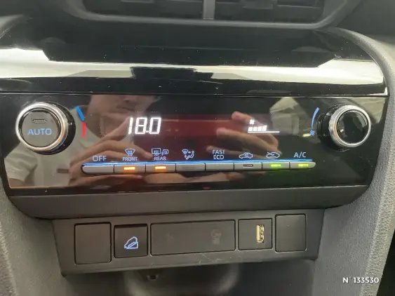 TOYOTA YARIS CROSS I - voiture d'occasion - Photo 37