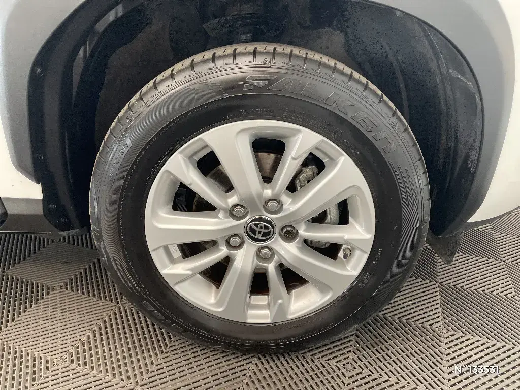 TOYOTA YARIS CROSS I - Miniature 5