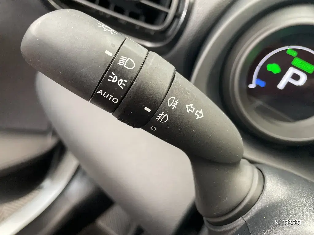 TOYOTA YARIS CROSS I - Miniature 21