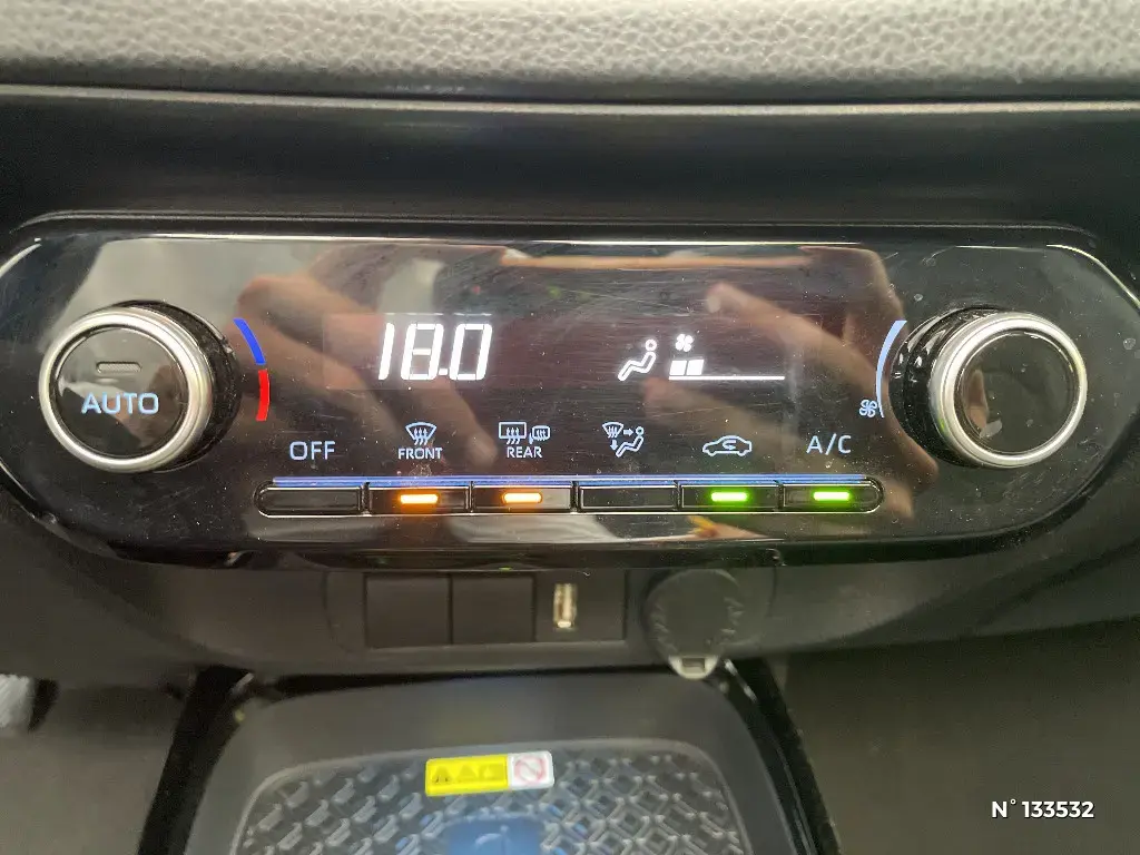 TOYOTA AYGO X - Miniature 19