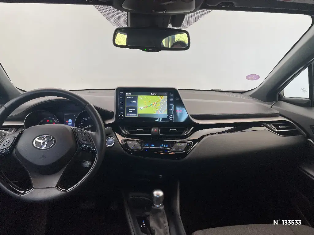TOYOTA C-HR - Miniature 6