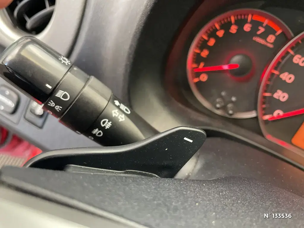 TOYOTA YARIS III - Miniature 16
