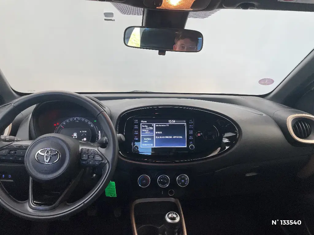 TOYOTA AYGO X - Miniature 6