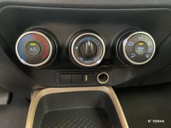 TOYOTA AYGO X - voiture d'occasion - Photo 37