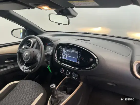 TOYOTA AYGO X - voiture d'occasion - Photo 10
