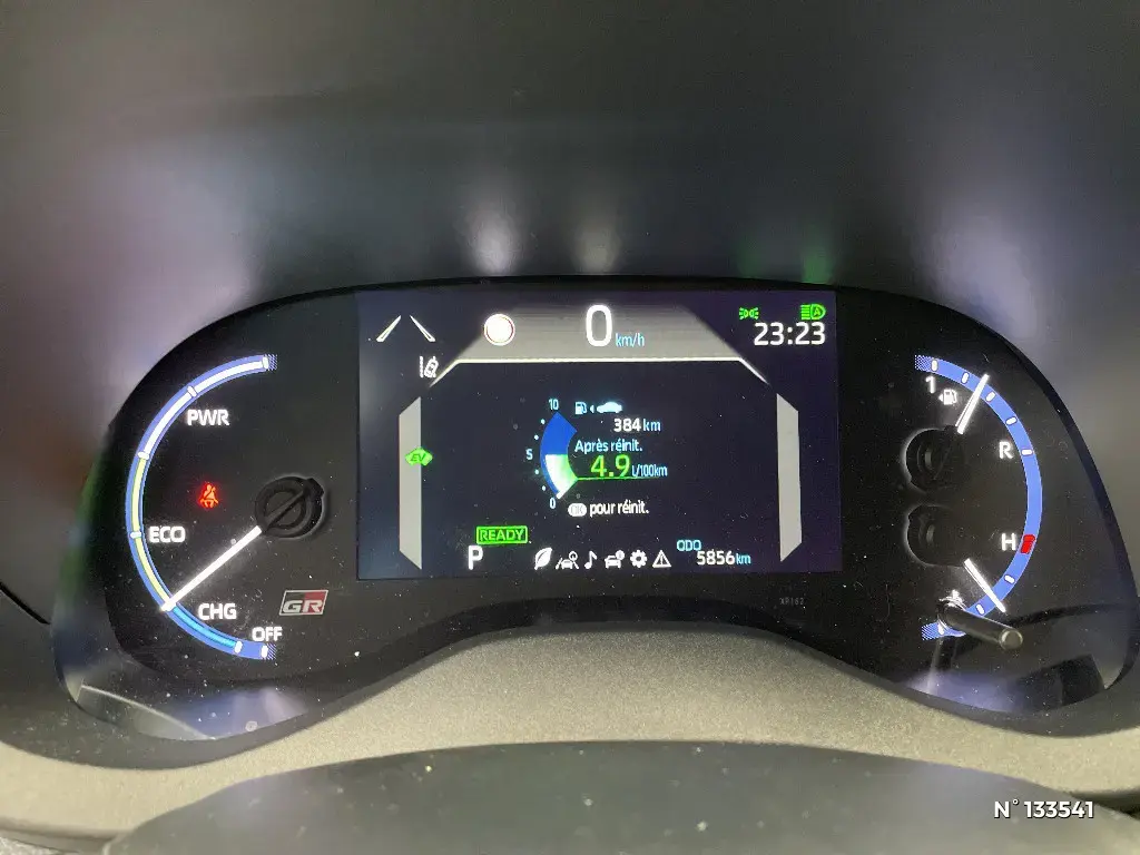 TOYOTA YARIS CROSS I - Miniature 8