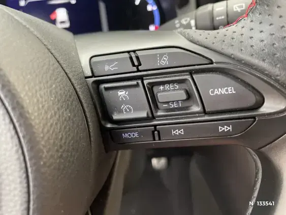 TOYOTA YARIS CROSS I - voiture d'occasion - Photo 38
