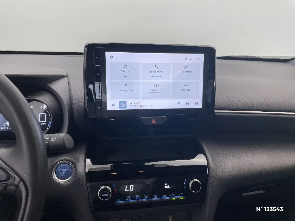 TOYOTA YARIS CROSS I - Miniature 7