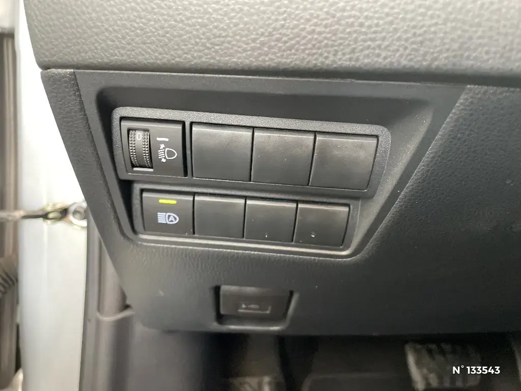 TOYOTA YARIS CROSS I - Miniature 11