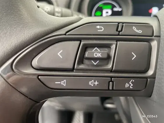 TOYOTA YARIS CROSS I - voiture d'occasion - Photo 32