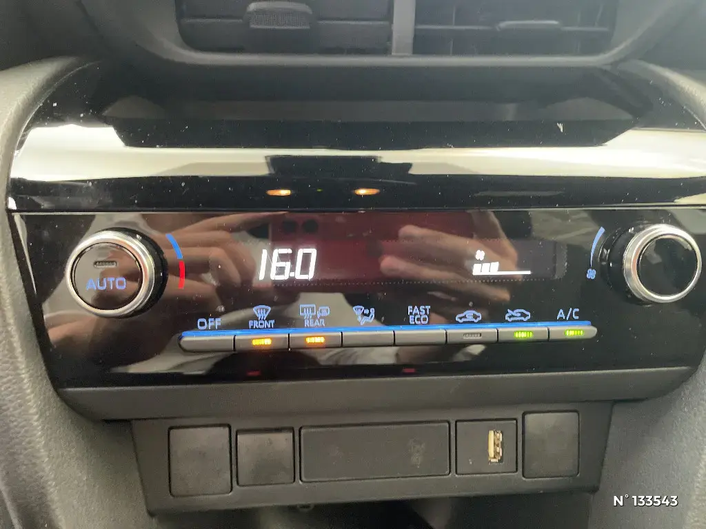 TOYOTA YARIS CROSS I - Miniature 18