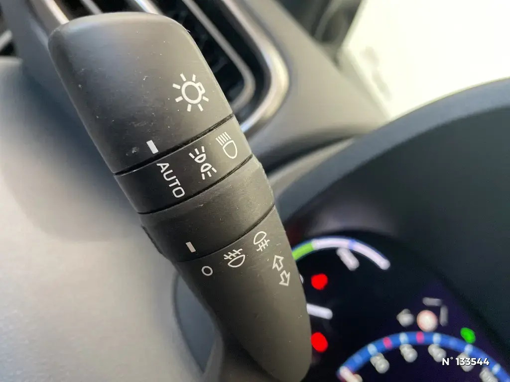 TOYOTA YARIS CROSS I - Miniature 15