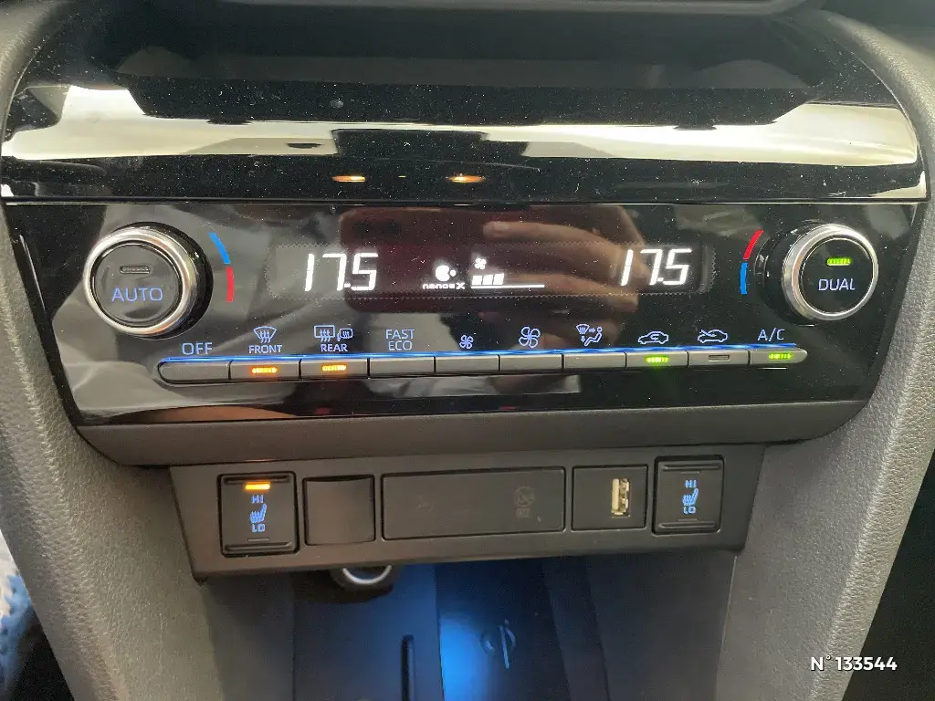 TOYOTA YARIS CROSS I - Miniature 19