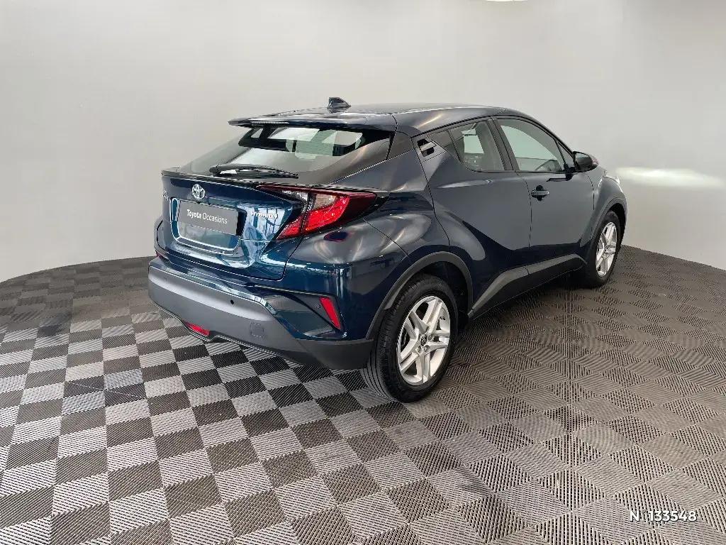 TOYOTA C-HR - Miniature 2