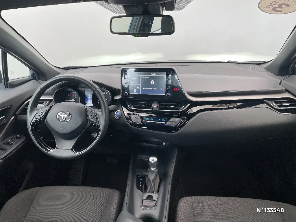 TOYOTA C-HR - Miniature 6