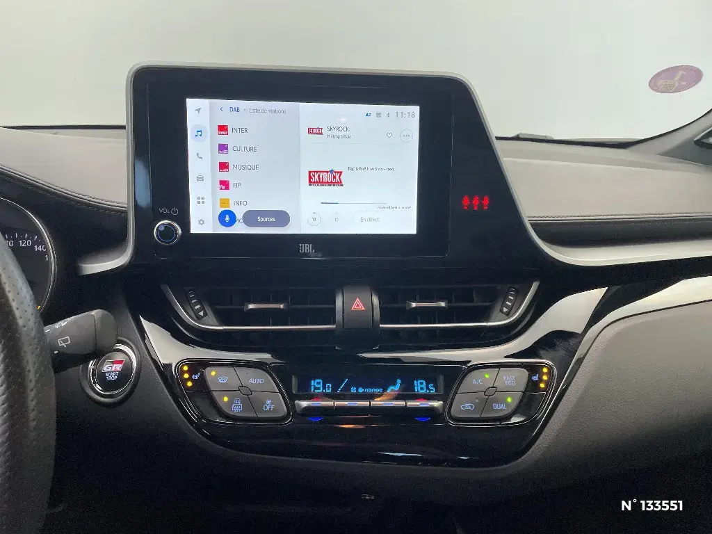 TOYOTA C-HR - Miniature 7