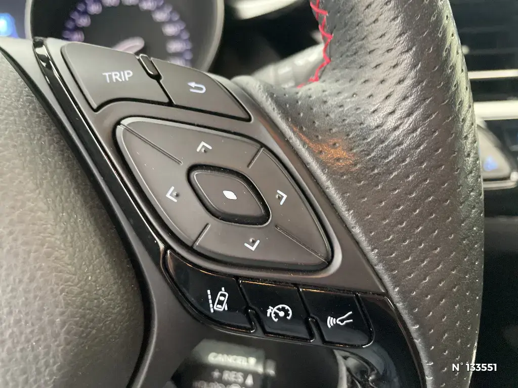 TOYOTA C-HR - Miniature 19
