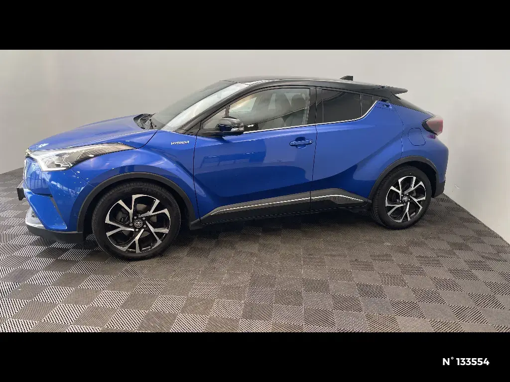 TOYOTA C-HR - Miniature 4