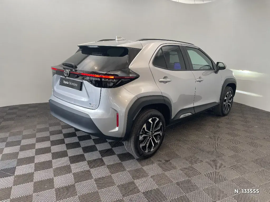 TOYOTA YARIS CROSS I - Miniature 2