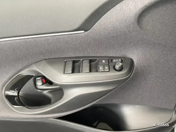 TOYOTA YARIS CROSS I - voiture d'occasion - Photo 31
