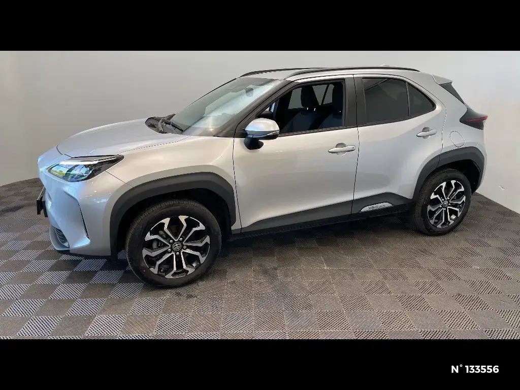TOYOTA YARIS CROSS I - Miniature 4