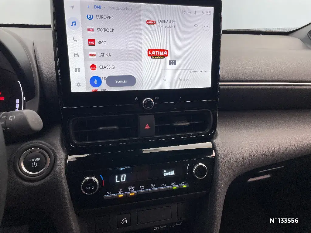 TOYOTA YARIS CROSS I - Miniature 7
