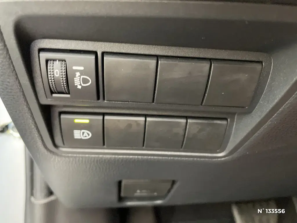 TOYOTA YARIS CROSS I - Miniature 11