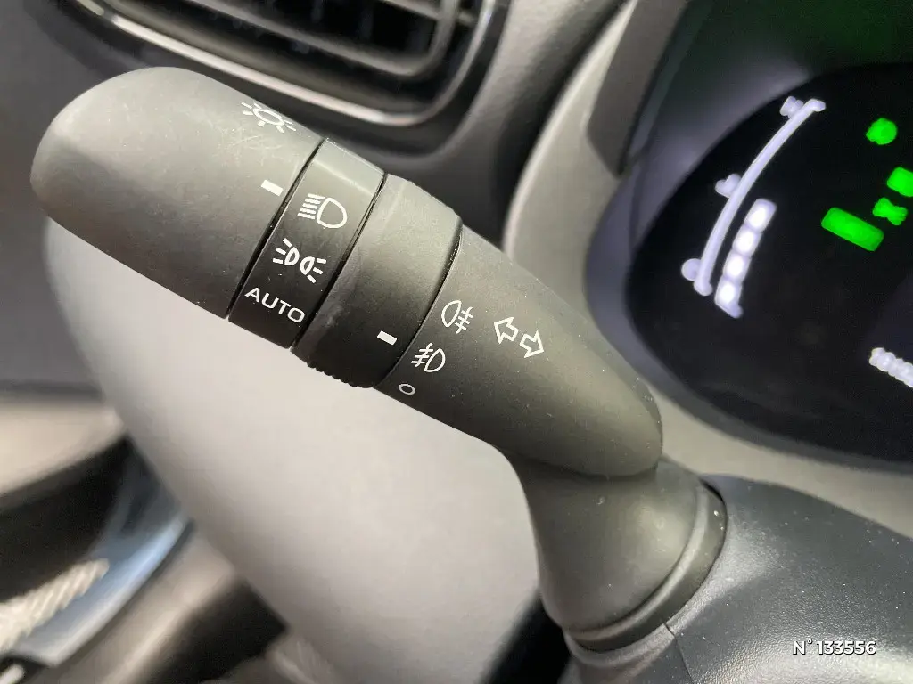 TOYOTA YARIS CROSS I - Miniature 21