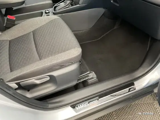 TOYOTA YARIS CROSS I - voiture d'occasion - Photo 26