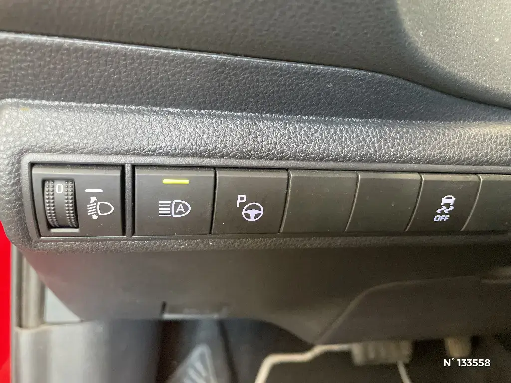 TOYOTA COROLLA XII - Miniature 22