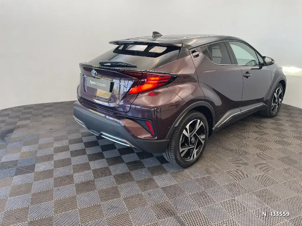 TOYOTA C-HR - Miniature 2