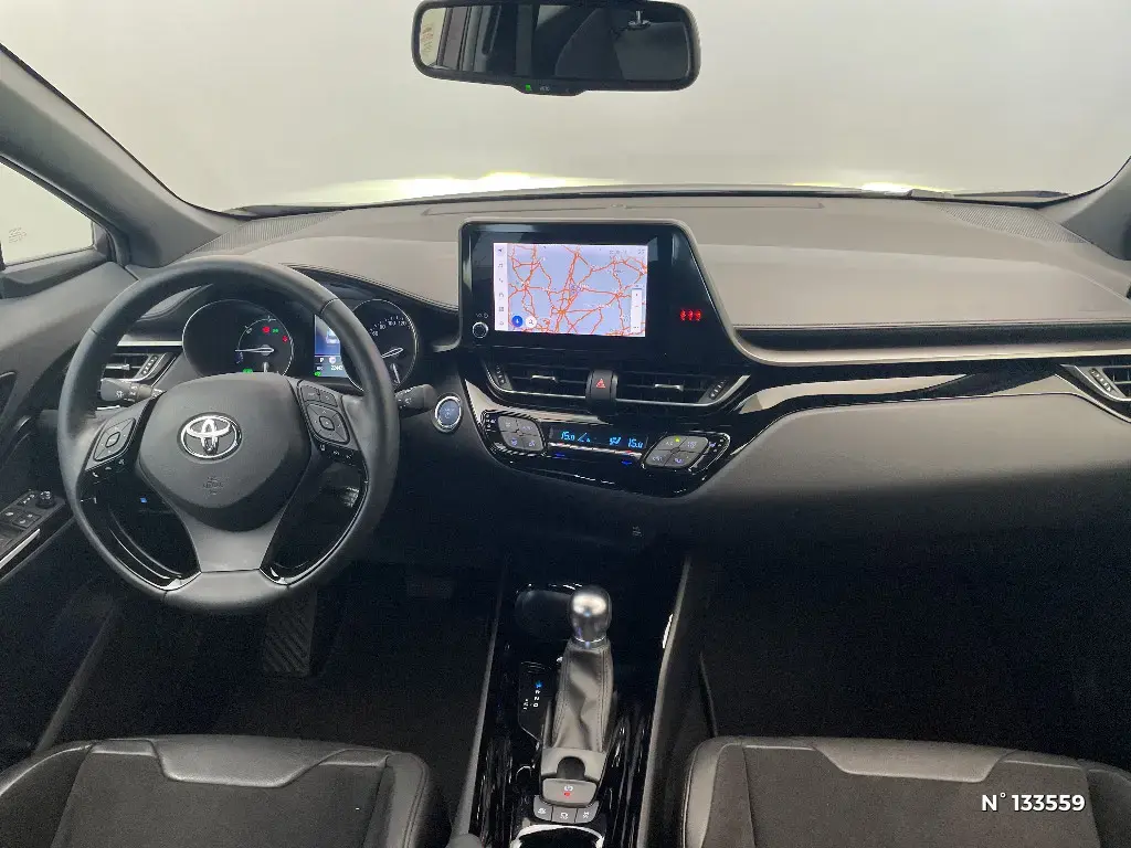 TOYOTA C-HR - Miniature 6