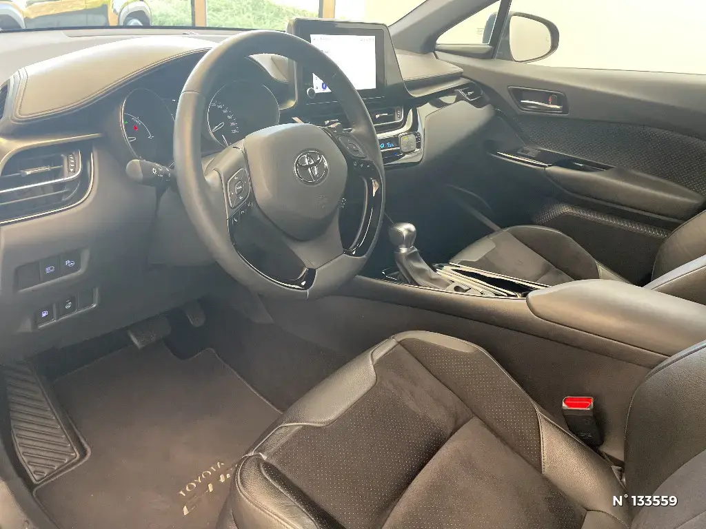 TOYOTA C-HR - Miniature 25