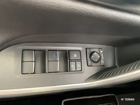 TOYOTA RAV4 V - voiture d'occasion - Photo 31