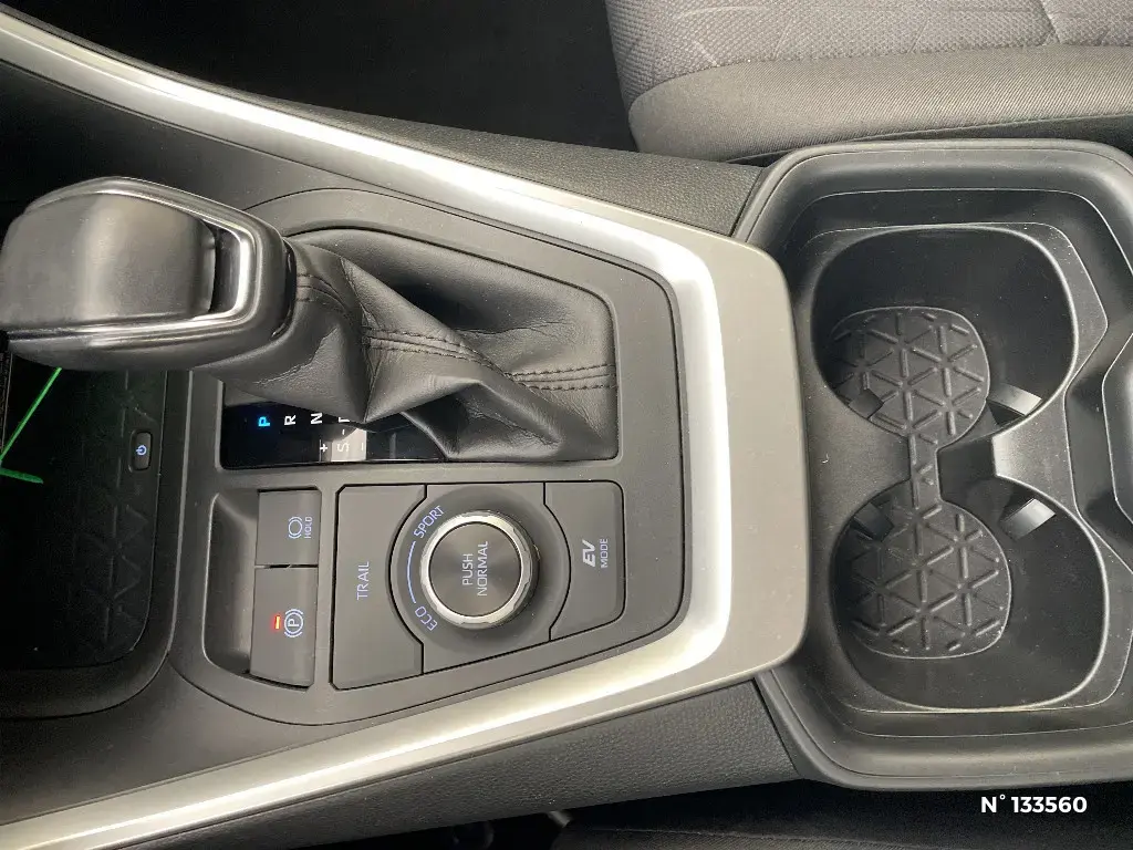 TOYOTA RAV4 V - Miniature 17