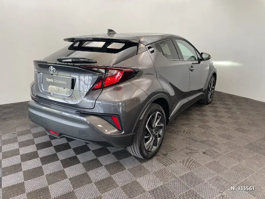 TOYOTA C-HR - Miniature 2